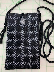 Decorative Stitched Cell carrier